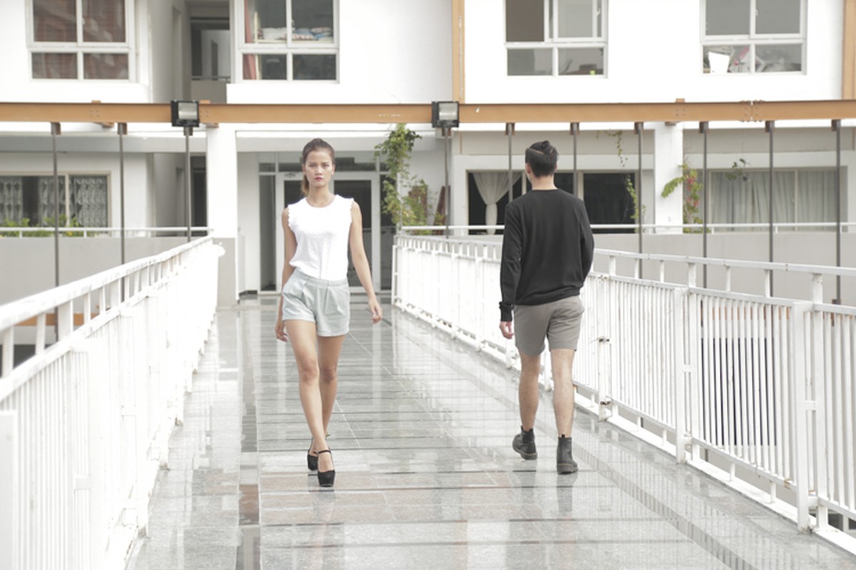 Thanh Hang cang thang tap catwalk cho top 4 Next Top Model-Hinh-5